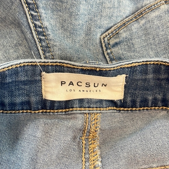 Light wash jean shorts with holes from PacSun - Picture 3 of 4